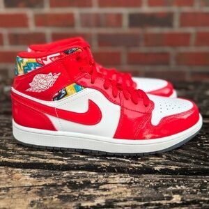 Nike Air Jordan 1 Mid SE Barcelona Sweater Red Patent Size 9 Chile Red Sneakers
